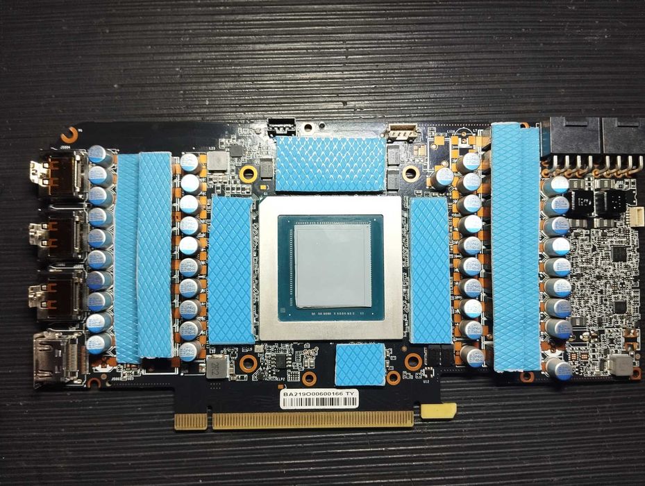 Ремонт и Обслуживание Ноутбуков Видеокарт Компьютеров, MacBook Pro/Air