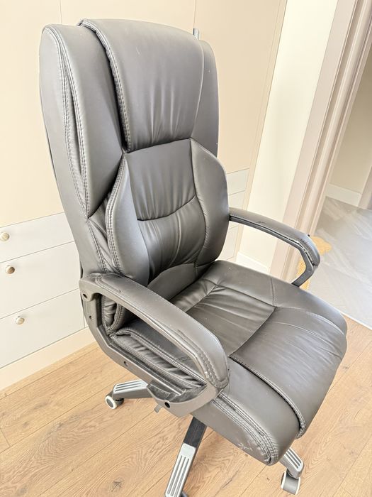 Компьютерный стул