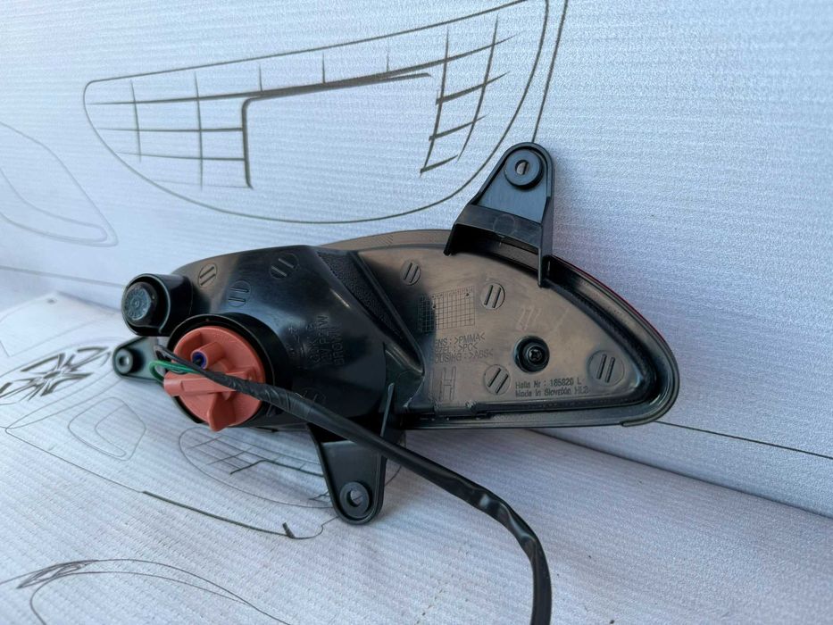 Lampă Ceață Bara Spate Stânga cu Cablaj Kia Ceed 1 2007 / 2006-2009 / Cod OEM 924011H1 (5C2)
