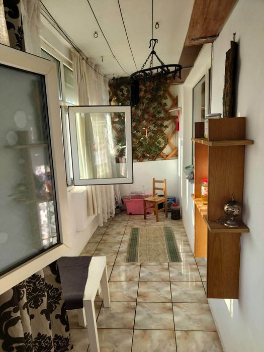Vând apartament 3 camere