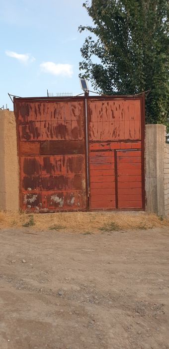 Продаются дачный участок с парником и удобной фермой