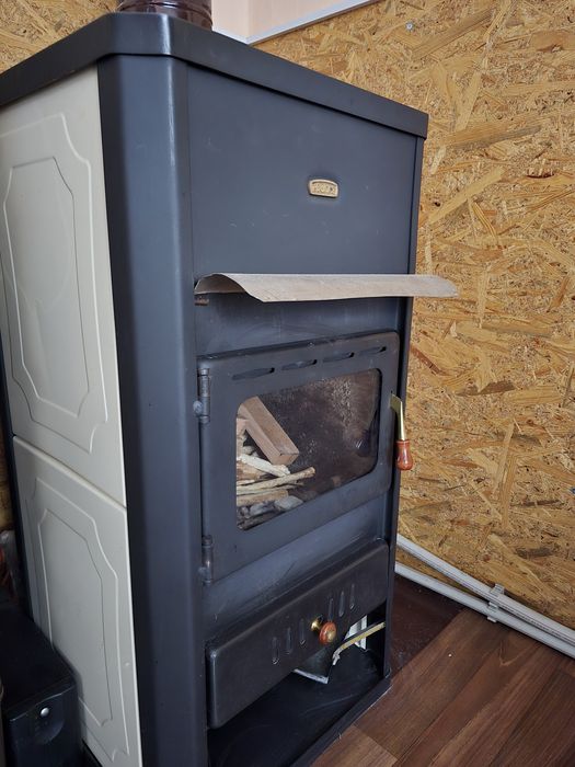 Камина на дърва PRITY