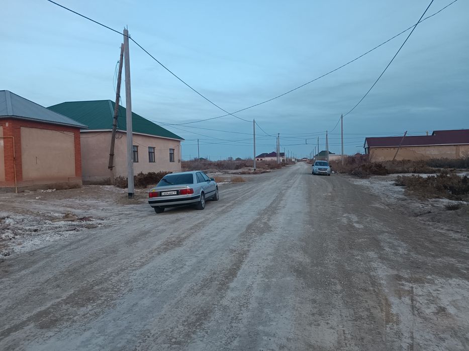 Шұғыл түрде Жер сатылады.