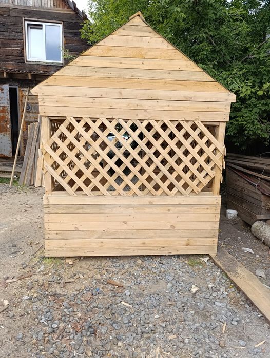 Продам беседку и готовый туалет