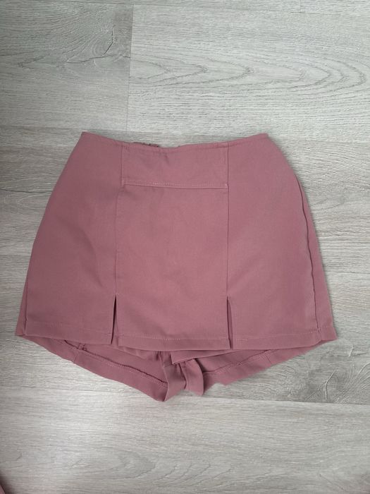 Къси панталони и пола панталон размер S