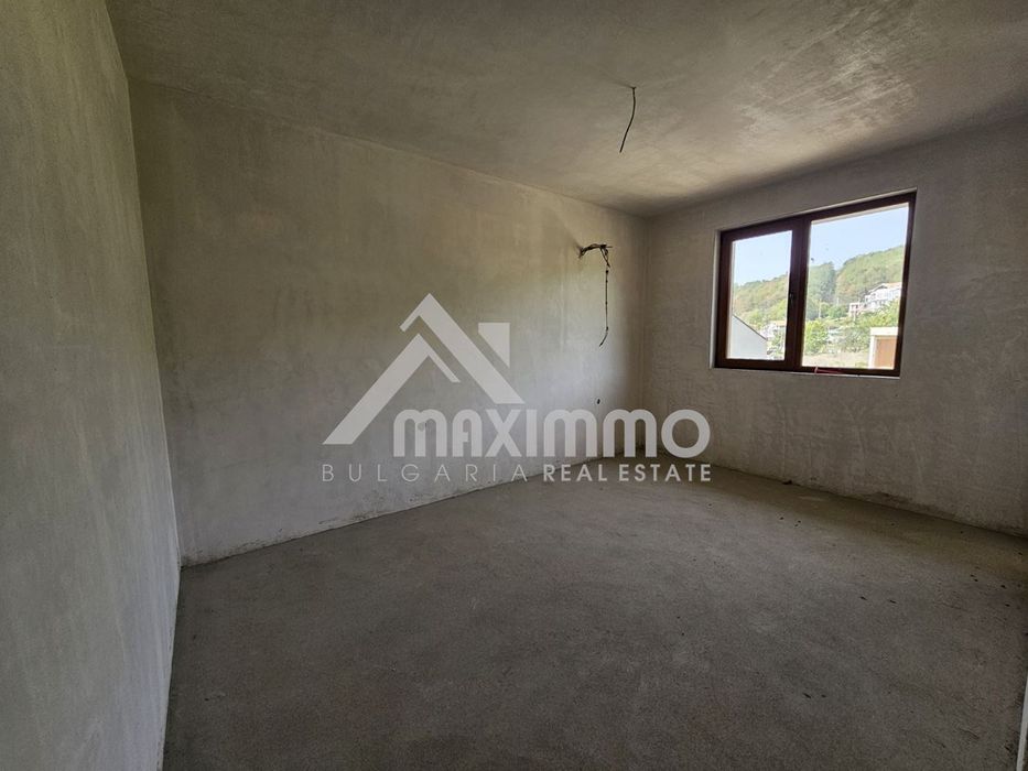 Продава се Тристаен апартамент в Варна, Виница - 100 кв.м за 1405 €/кв.м - Снимка #3