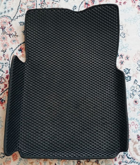 продам 3Д полики Киа