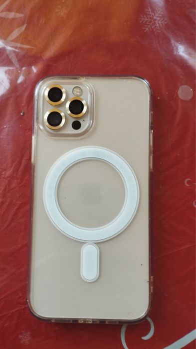 Продам айфон 12 про