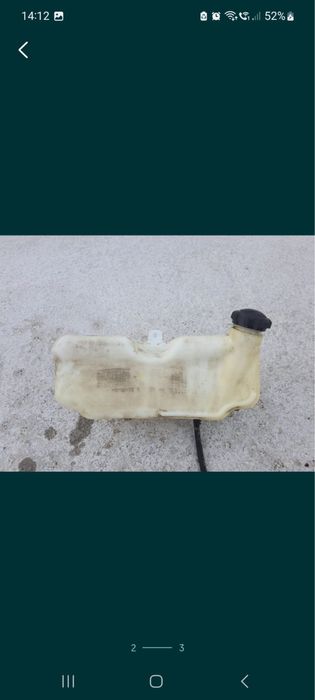 Rezervor tractoras gazon.