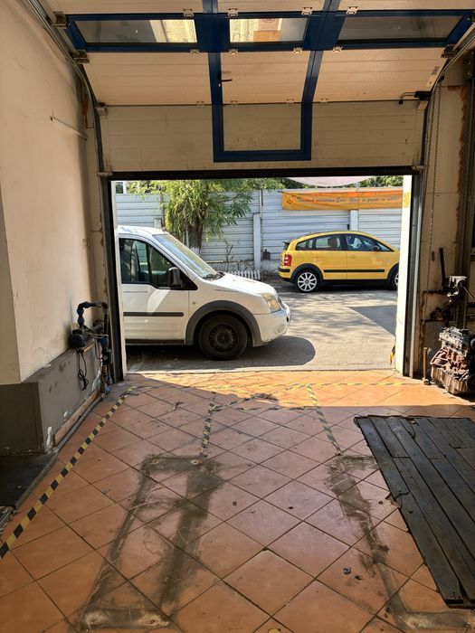 Spatiu comercial hala auto