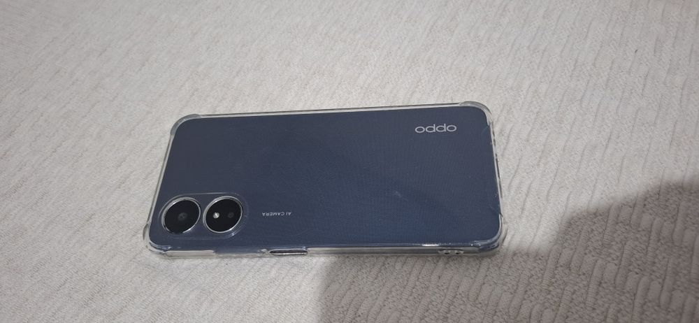 Oppo  A17  64gb.