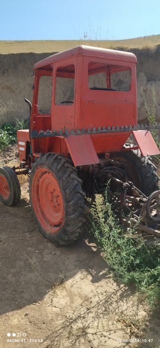 Трактор сатылады Қазығұрт ауданы.Алтынтобеде тұр.