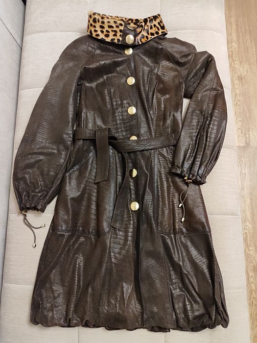 Продам женский осеннее плащ-пальто б/у