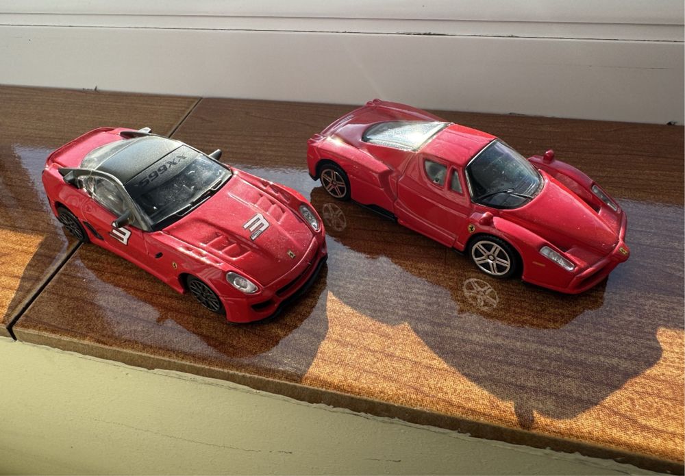 Machete auto 1/43 Burago