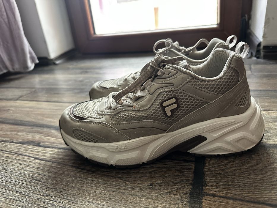 Vand Adidasi Fila Originali