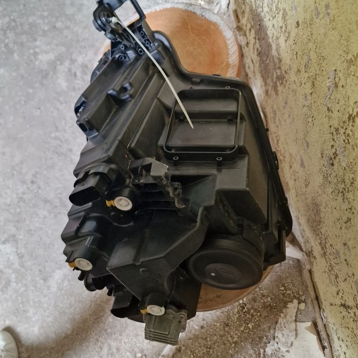 Skoda Karoq 2022 full led ляв фар