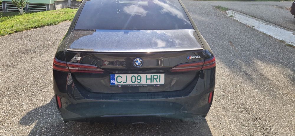BMW 5 Series 2023 — imagine 3