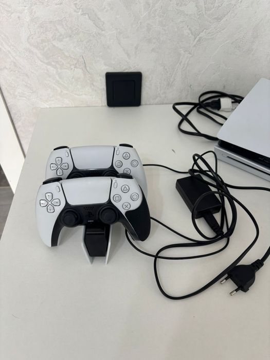 Продам Playstation 5