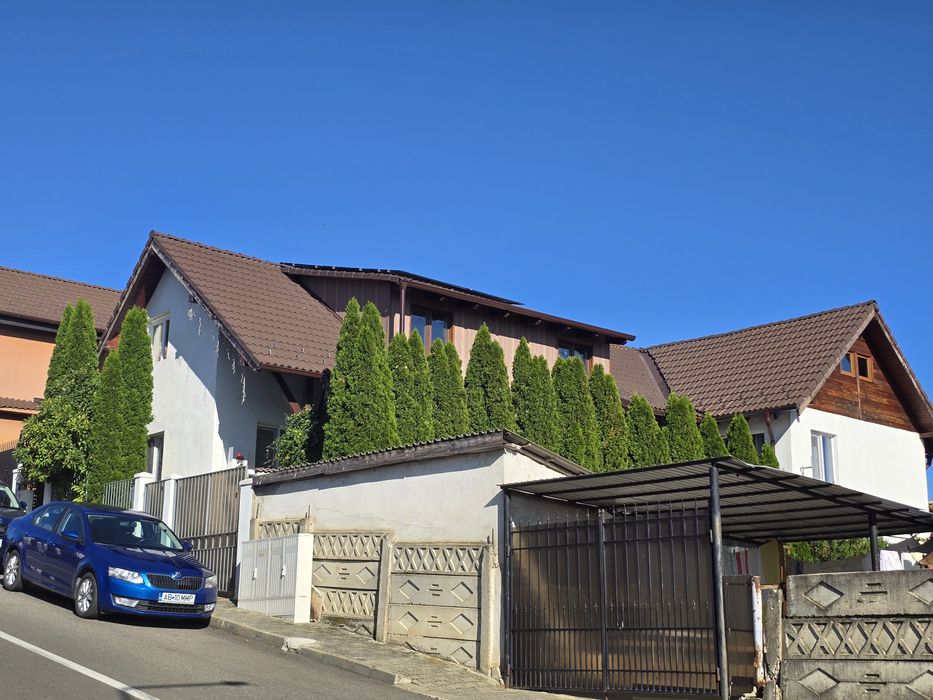 Casă 160 mp - Andrei Mureșanu - renovată + panouri solare