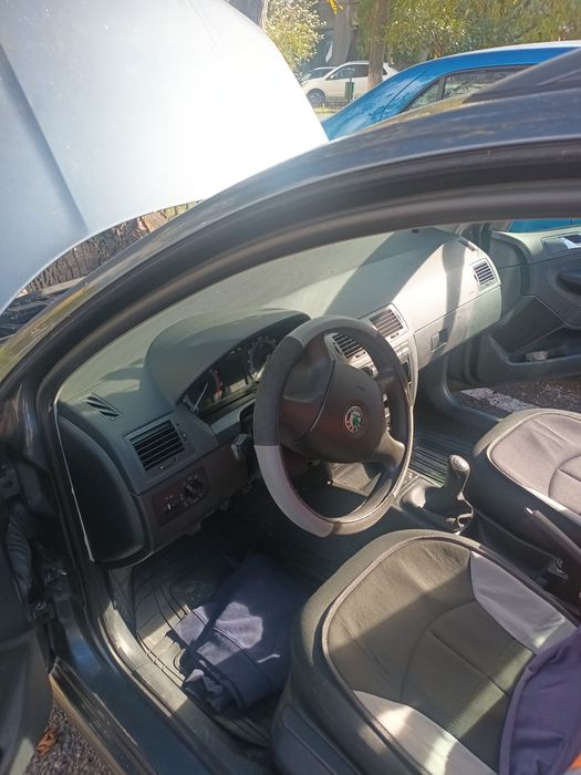 Vand Skoda Fabia 1.2 benzina din 2007