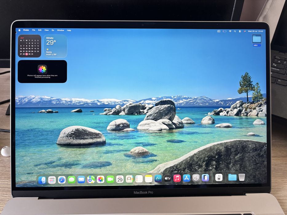 Macbook Pro 16 в хорошем состоянии