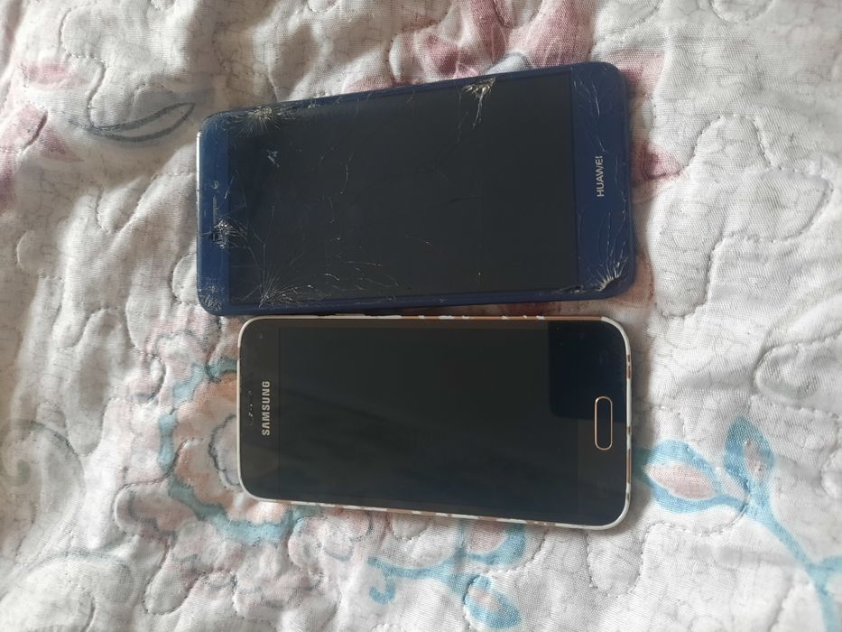 Продам/обмен  самсунг s5 mini хуавей р8 лайт рабочие хупвей разбит