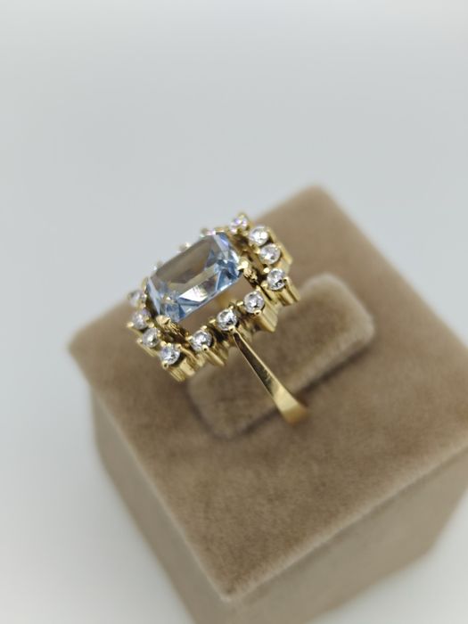 Inel aur 18k 6.28gr cu acvamarin (r)