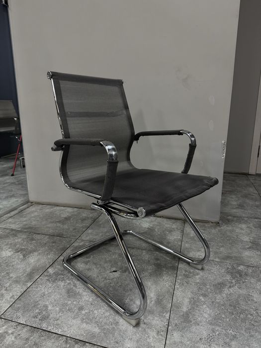 Распродажа офисных мебелей