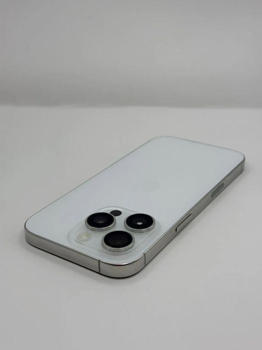 Iphone 16 pro 256 gb ca nou