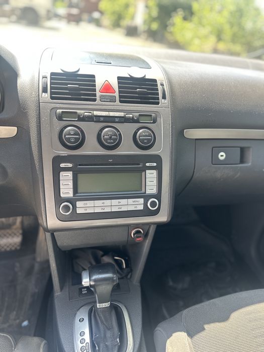De Vanzare VW Touran 2008 Automat