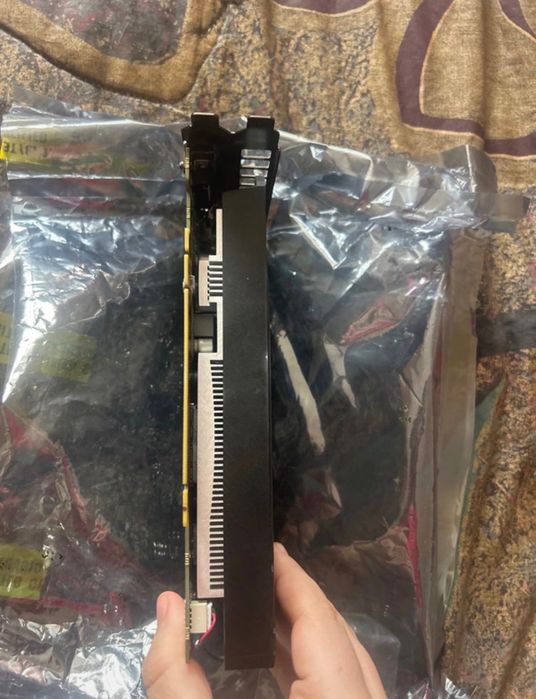 Placă video GeForce GTX 1650 de la KFA2, EX PLUS 1-Click OC,