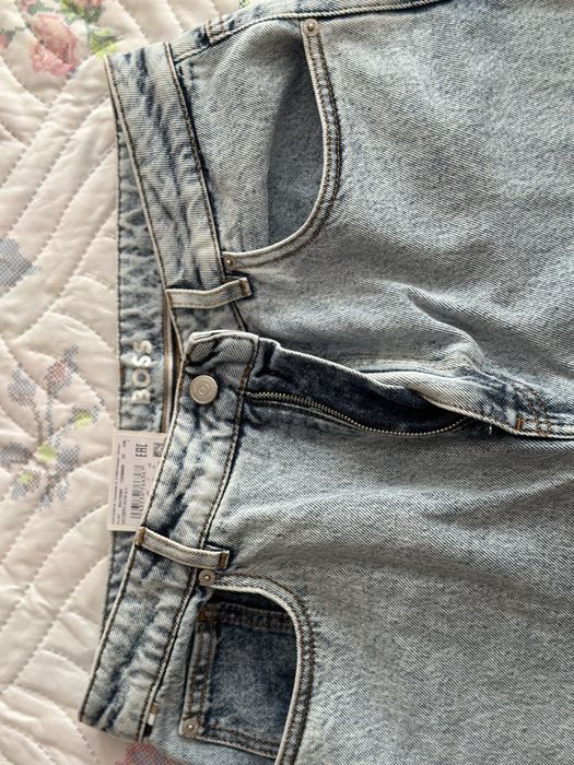 Чисто нови дънки Boss