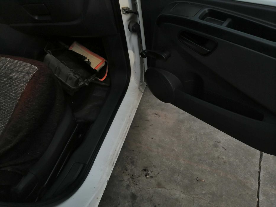 Dezmembram Citroen Nemo