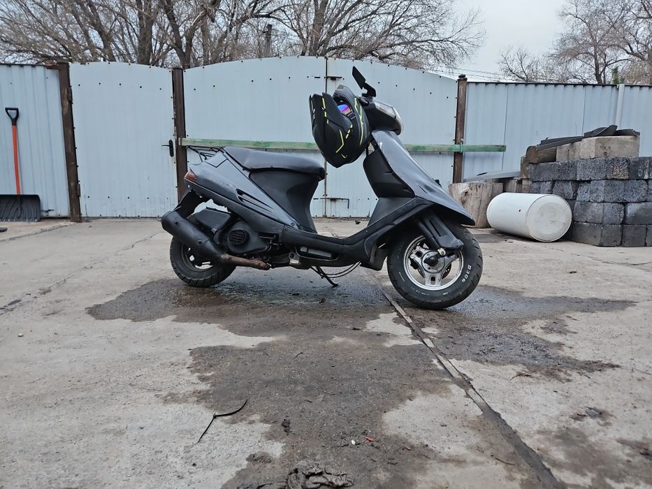 Suzuki address v100