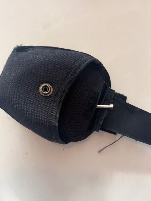 Комплект с Белезници