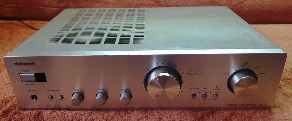 Onkyo A-9211 statie 2X40W pe 8 Ohm