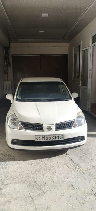 Nissan Tiida sotiladi