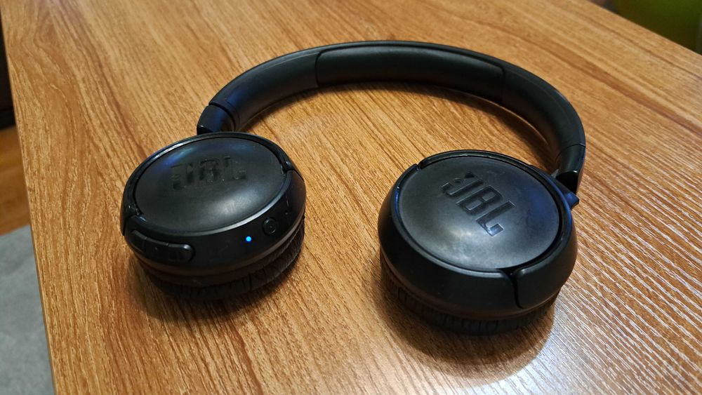 Безжични слушалки JBL T450BT