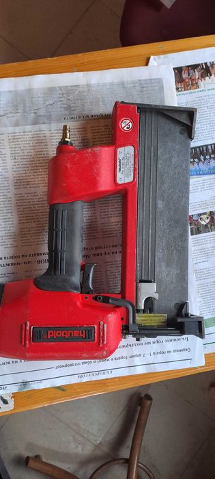 Професионален такер Haubold 9180