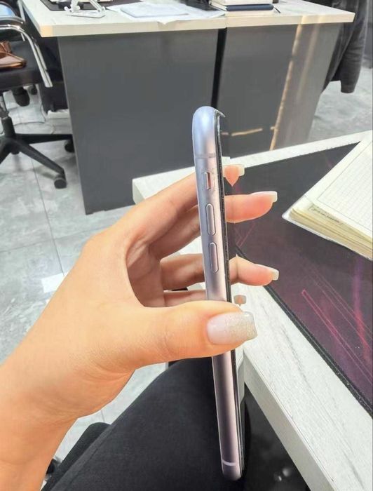 Iphone 11 sotiladi xolati alo