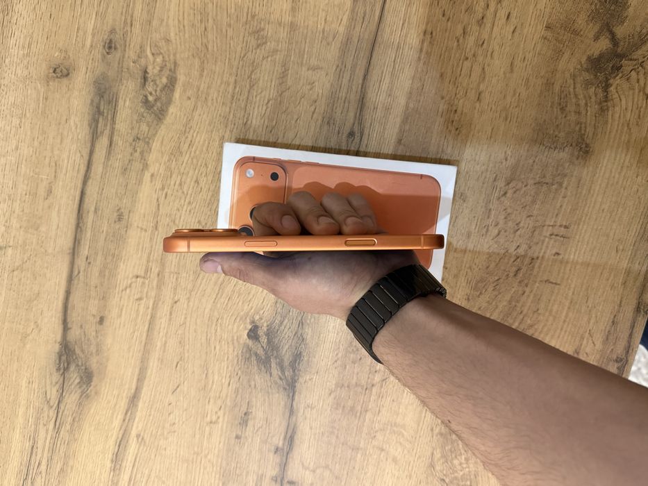 Iphone 17 pro max 256gb как новый