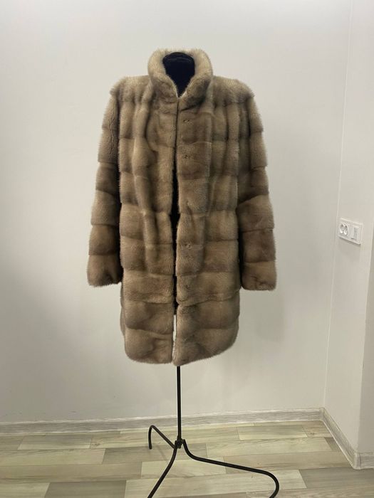 Скидка.Натуральная норковая шуба по отличной цене С шапкой