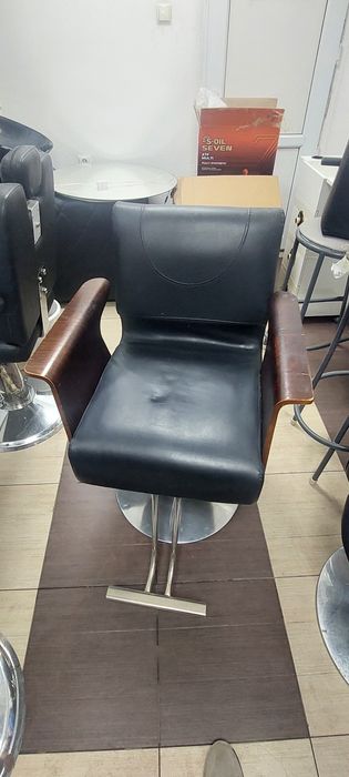 Кресло парикмахерская