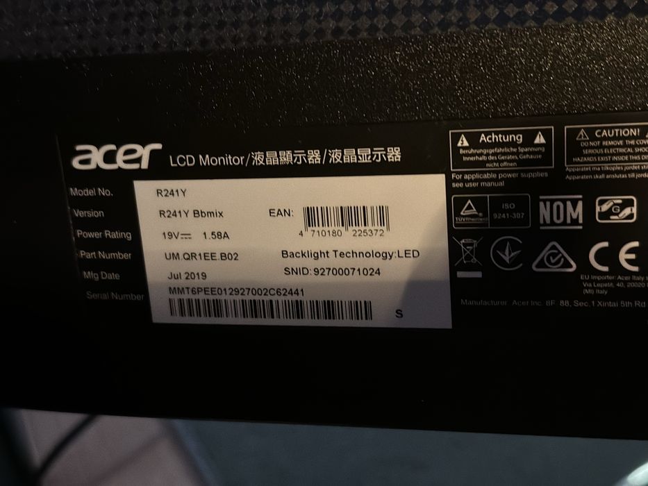 Acer 24” 75hz монитор перфектно състояние