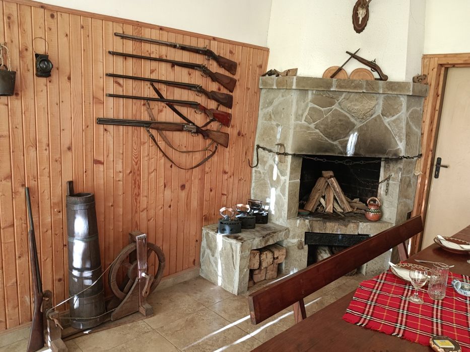 Продава се Магазин в с. Горна Росица, Област Габрово - 200 кв.м за 816 €/кв.м - Снимка #9