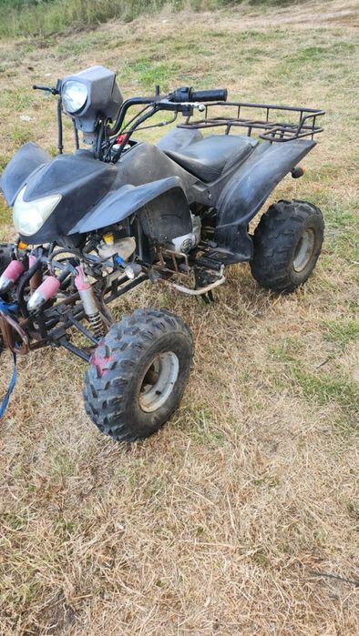 Vand atv 250c trage foarte tare.