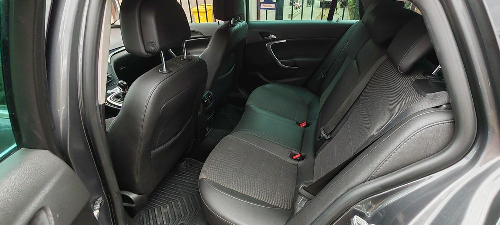 Opel Insignia 2011