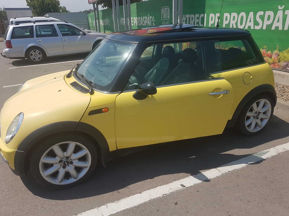 Vând Mini Cooper