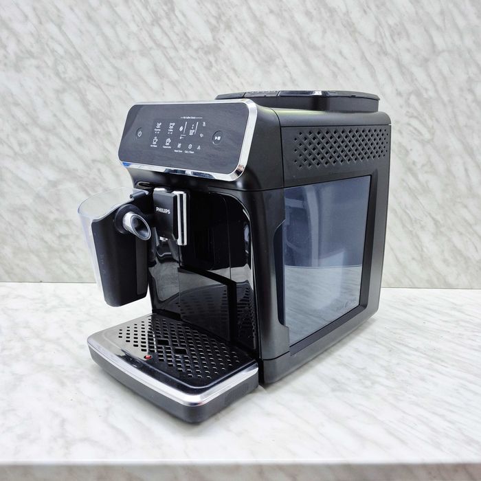 Espressor automat PHILIPS Seria 2200 LatteGo EP2230/10, 1.8l, 15 bar, negru