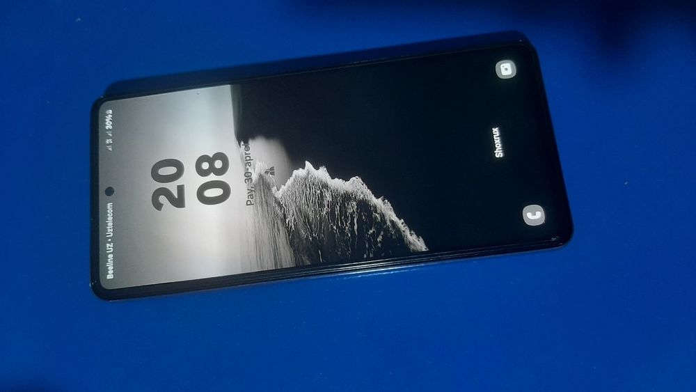 Samsung A72       .
